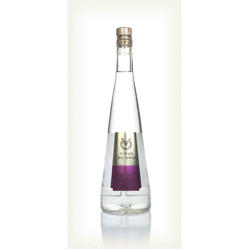 Vias de Oro Negra Criolla Plain Pisco | 700ML