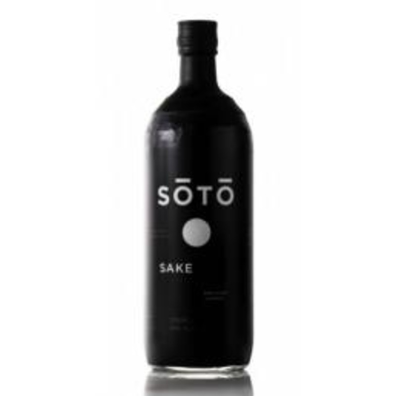 Soto Premium Junmai Sake 720ml